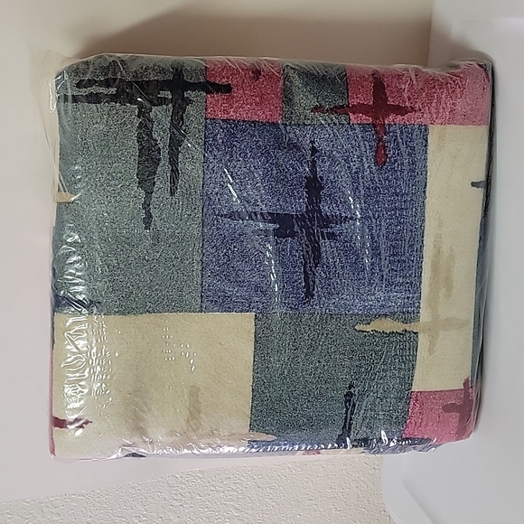 NEW Home Designs Fashion Print Blanket Poly/AcrylicKing/Queen 102"x90"Beacon USA - Picture 3 of 10